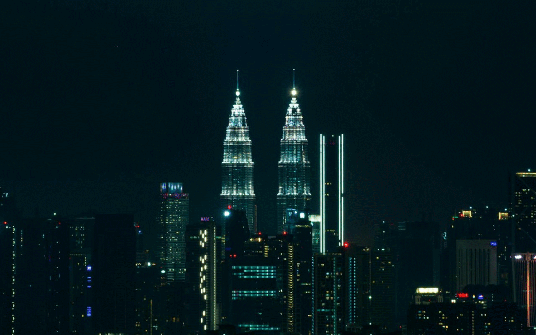 从武吉免登到最佳吉隆坡同志酒吧：您的同志夜生活与放松必备指南